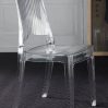 Chaise empilable transparente